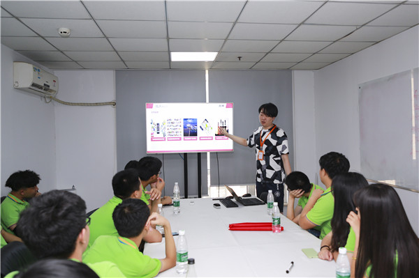 年輕就來“競”——新華學子互聯(lián)網企業(yè)體驗之旅