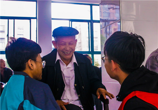 你我志愿心，傳遞敬老情——南京新華學子走進秣陵街道敬老院