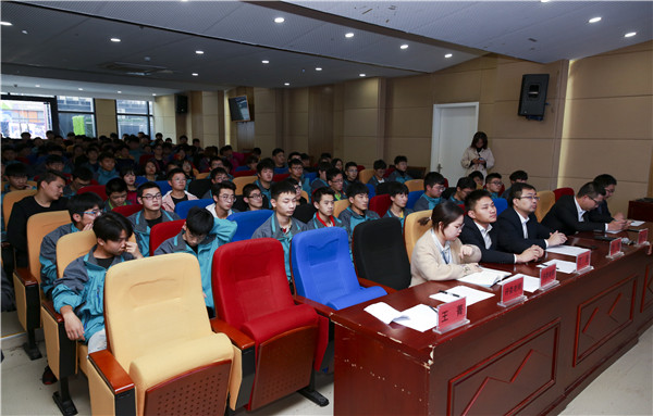 2019秋季新生階段課程結(jié)課答辯分享會圓滿落幕！