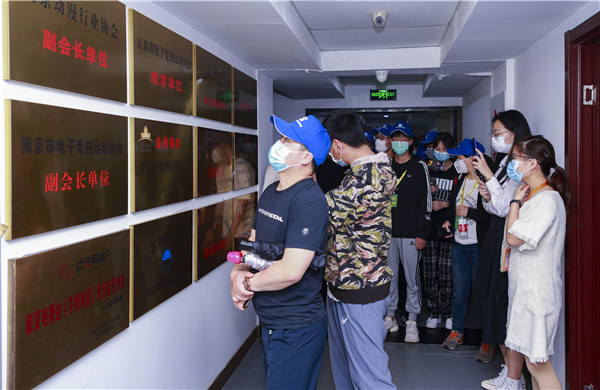 【南京新華五一試學營】試學火爆，歡迎新同學來到南京新華~