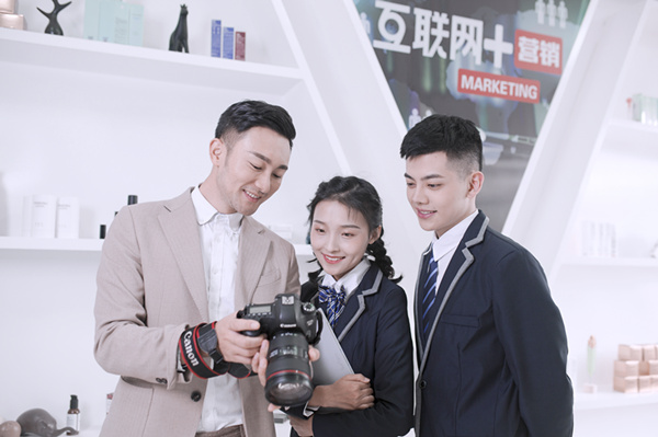 適合女生學(xué)習(xí)的<a href=http://njxh.cn target=_blank class=infotextkey>專業(yè)</a>，就業(yè)率高前景好，學(xué)起來有優(yōu)勢