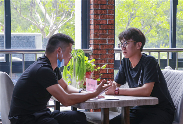 就業(yè)保障丨千企萬崗進校園，助力學(xué)子精準就業(yè)！