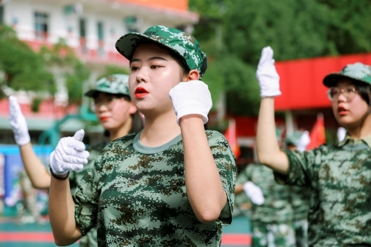 肩負(fù)職教強(qiáng)國重任，新華電腦學(xué)校升級“五項能力”培養(yǎng)互聯(lián)網(wǎng)高技能人才！