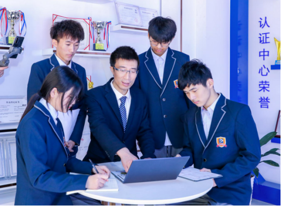 為熱愛而選擇，為選擇而執(zhí)著