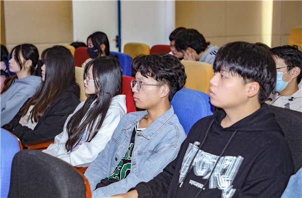 就業(yè)保障丨企業(yè)進(jìn)校園，助力南新學(xué)子就業(yè)