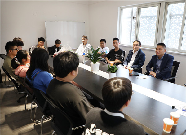 暖心回訪見證成長，愛與責(zé)任一路相隨