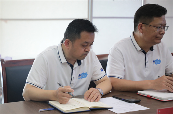 南京新華電腦專修學校隆重舉行江寧區(qū)2024年第一輪南京市級退役軍人工業(yè)機器人特色培訓(xùn)班開班儀式