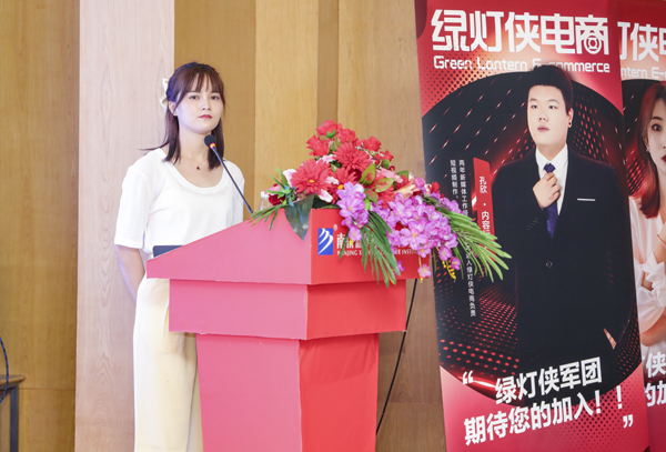 大咖來了！企業(yè)專家進校園，助力學子大發(fā)展！