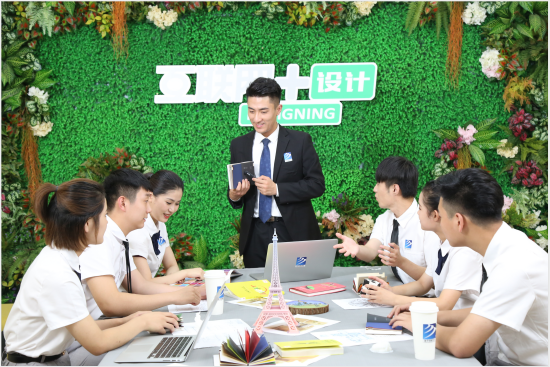 【媒體關(guān)注】職業(yè)教育教學(xué)“趕考”新時代，新華真實訓(xùn)品質(zhì)贏人