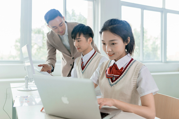 新職業(yè)“轉正”標準，互聯(lián)網(wǎng)營銷師初中畢業(yè)即可報名！