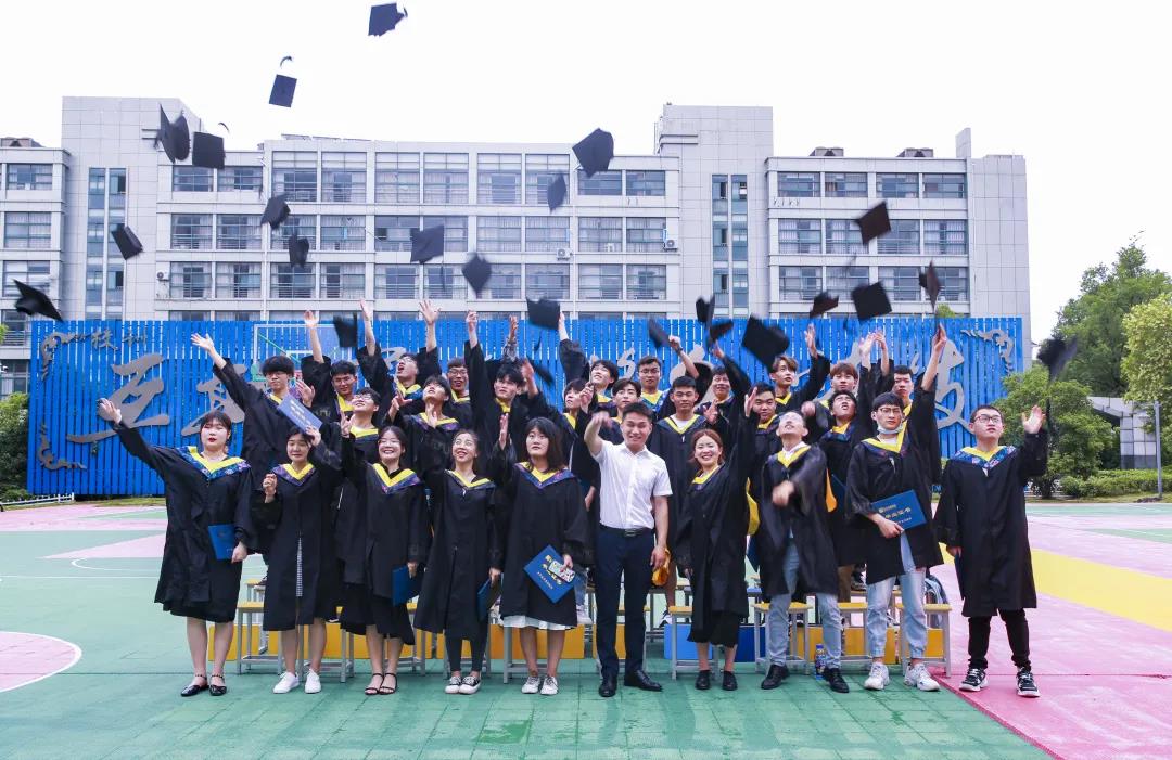 青春不散場，給新華時光的專屬回憶